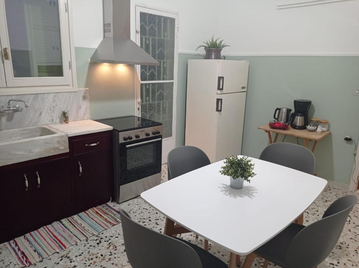 Danesi House Apartment Leonídion Екстериор снимка